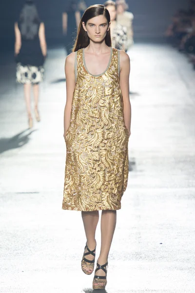 Look 40
